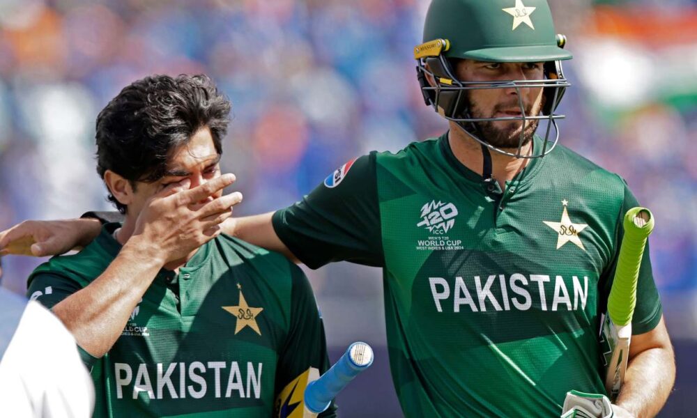 Heartbreak in Pakistan after a Crushing defeat in cricket World Cup loss to India